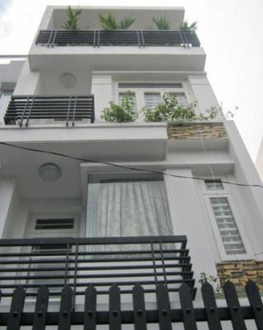 Cho thuê nhà mặt tiền đường Nguyễn Văn Trỗi, DT 19x20m, giá 235 triệu/th