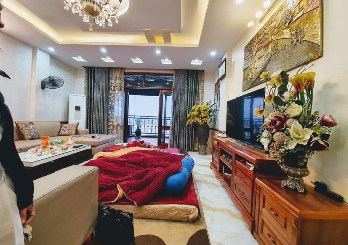 Nhà đẹp phân lô,ô tô tránh, kinh doanh, PHỐ Trần Quang Diệu,50m2,5 tầng,MT 4m,10.3 tỷ LH 0932666166