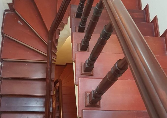 Cần bán nhà 22 ngách 64 ngõ 67 Thái thịnh