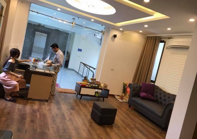 Cho thuê văn phòng tại Đường Lê Lợi, Vinh, Nghệ An giá 5,500,000 Triệu/tháng