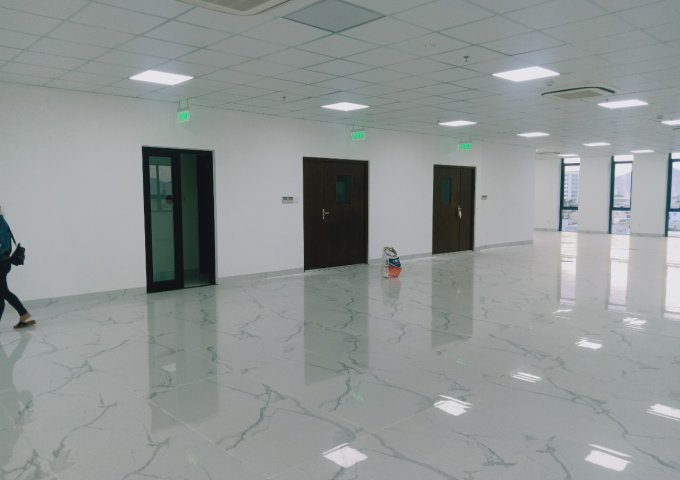 Văn phòng, mặt bằng cho thuê 100m2 giá 24,5 triệu/tháng tại Nguyễn Thị Minh khai