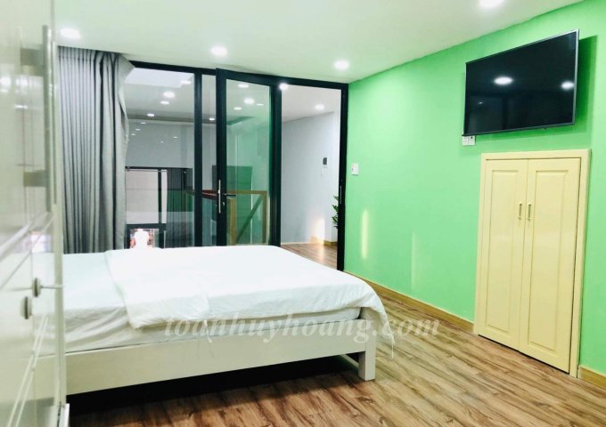Cho thuê nhà đẹp gần biển 4 phòng ngủ hiện đại giá cực rẻ-TOÀN HUY HOÀNG