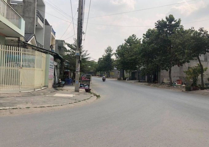 Cần bán lại lô đất MT Nguyễn Thị Định,P.Cát Lái, quận 2. 890/90m2 thổ cư 100% có sổ hồng riêng,khu dân cư. LH:0931.580.581. 