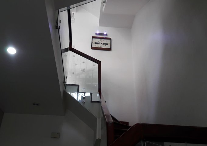 Bán mặt tiền đường Đỗ Xuân Hợp P.Phước Long B Quận 9, 4.7 X 31m, 14 tỷ 