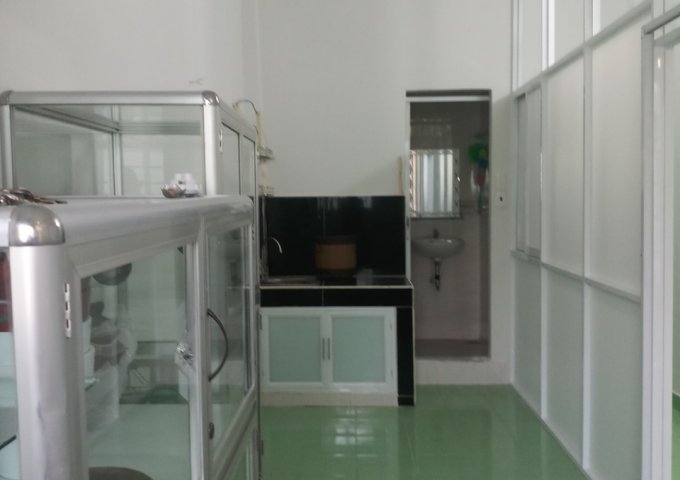 Chính chủ cần cho thuê phòng dt 20m2, giá rẻ tại Tân Phú, Tp HCM.