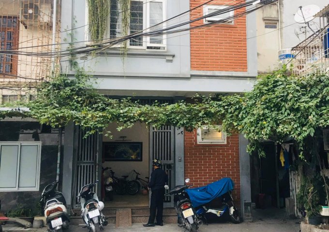  Bán nhà đẹp, phố Nguyễn Chính, 43m2, 4T, MT 5m, Giá bán 2.95 tỷ.