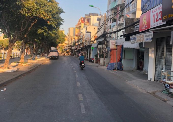 Bán gấp nhà hẻm 125 đường hoàng văn thụ , trệt , 2 phòng ngủ , dt: 4x15, lộ giới 4m , giá 2,4 tỷ