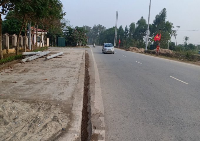 Bán đất Minh Phú, Sóc Sơn, Lô góc, gần UBND, đường 2 ô tô tránh nhau thoải mái