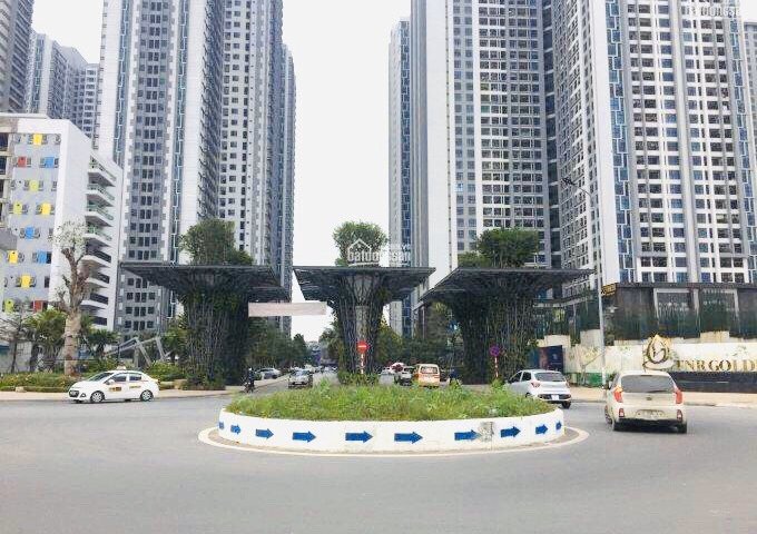 Bán căn hộ duy nhất, tầng trung, diện tích 110m2 tại Goldmark City. Căn góc 3 phòng ngủ view hồ. lh 0963668113