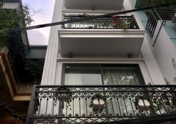 Bán nhà 6 tầng Thịnh Quang, Đống Đa, mặt phố , Kinh doanh đẹp, giá 5.9tỷ