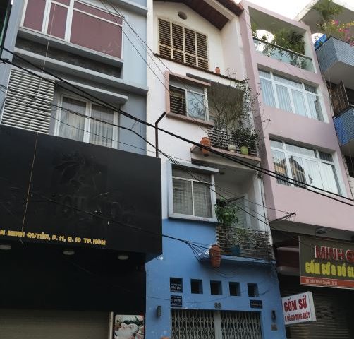 Cho thuê nhà 5 tầng góc 2MT Trần Quang Diệu P14 Q3 5.5x15m 120tr