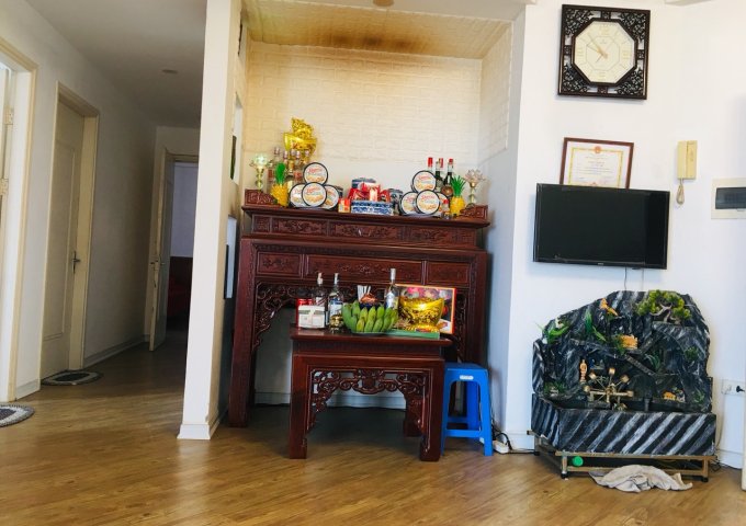 Tôi cần bán gấp căn hộ tòa A2 CC 151 Nguyễn Đức Cảnh, tầng đẹp, đã sửa, 3PN 114m2, 2,2 tỷ, 0903417838