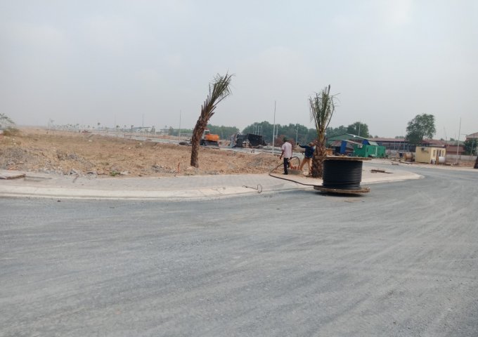 Bán đất ngay vòng xoay Kim Hằng, gần mặt tiền DT746, 70m2, shr, xây tự do