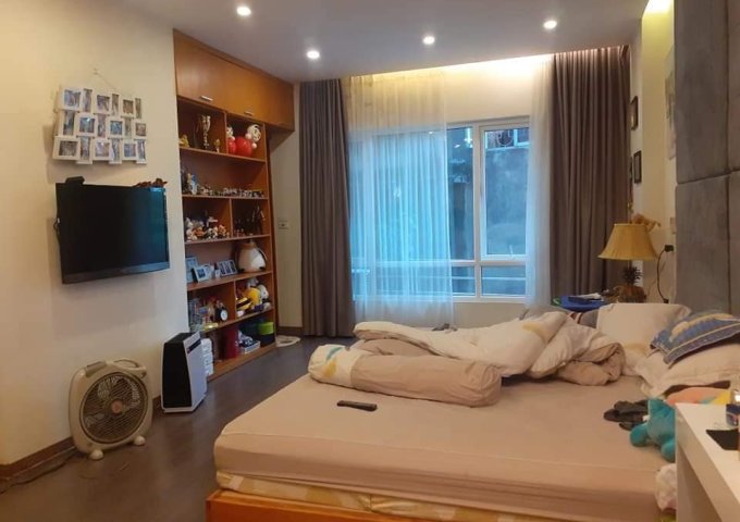 MẶT PHỐ Trần Tử Bình 100 m2, Giá  21.5 tỷ, Cầu Giấy, LÔ GÓC, KINH DOANH, VỈA HÈ RỘNG. 