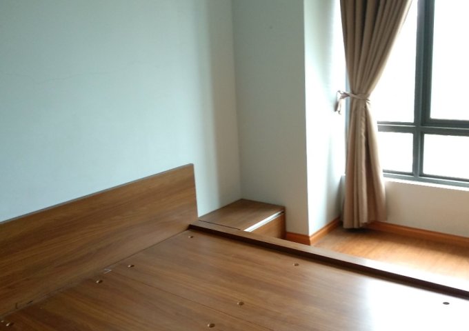 Bán căn liền kề Gamuda. 118m2, nội thất cơ bản. Hướng thoáng mát.