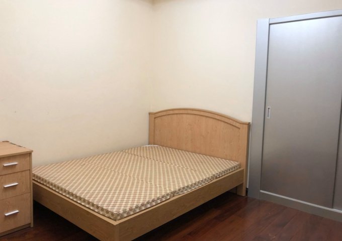 Cho thuê căn hộ 104m2 2PN sáng full nội thất mới tại Vinhomes Royal City 
