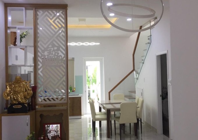 Bán nhà Bình Dương giá rẻ , sổ hồng riêng chính chủ