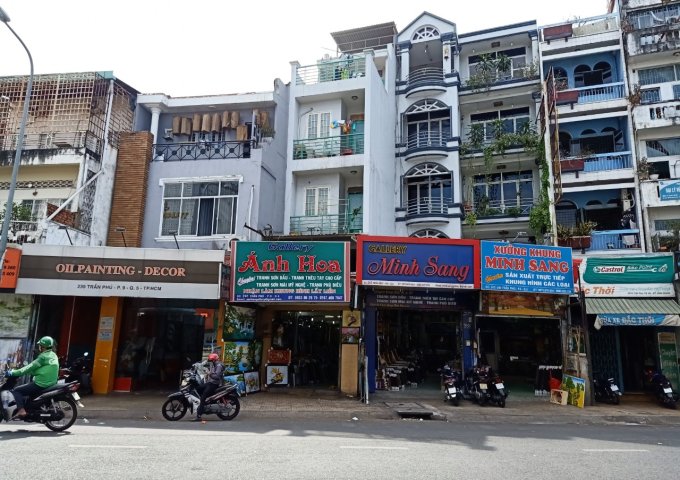 Cho thuê nhà góc 2 mặt tiền 24 Trần Hưng Đạo, quận 1; 8,5x18m, 2 lầu 150tr/tháng