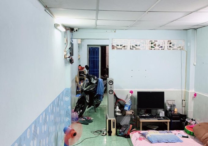 Cần Sang Lại  Nhà  Đẹp Thuận  Tiện Tại Tân Phú