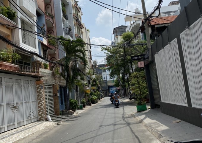 Bán nhà mặt tiền đường Đặng Thai Mai, Phú Nhuận (3.6x22m nở hậu) 80m2. giá thỏa thuận