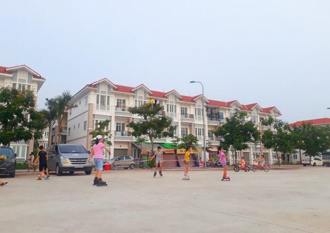 Bán căn tầng 3, 63m2 chung cư Hoàng Huy, An Đồng, giá 635tr. LH: 0772.027.209