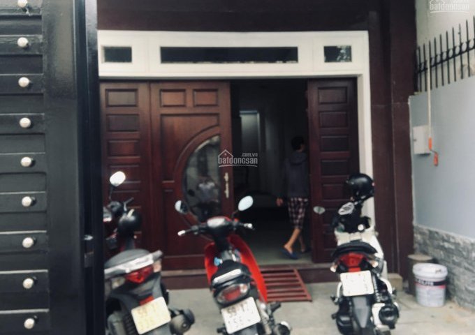 Cho thuê nhà phố Quốc Hương - Đầy đủ nội thất - Giá thuê 20 triệu/tháng