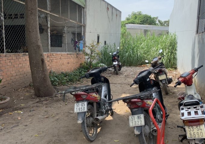 CẦN BÁN GẤP ĐẤT MẶT TIỀN TRẦN THỊ HÈ ( HIỆP THÀNH 42 CŨ )