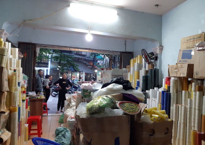 Chính chủ bán gấp nhà mặt phố Trần Hưng Đạo, TP Nam Định, tiện kinh doanh 