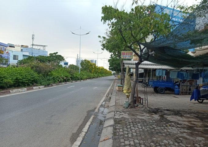 Bán nhà 2 lầu MT đường Nguyễn Văn Linh, P. Tân Thuận Tây, Quận 7