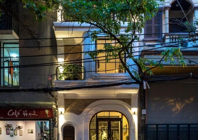 Bán nhà mặt tiền đường Trần Quang Diệu 5 x 20 nhà 4 lầu tuyệt đẹp,vào ở và Kinh doanh được ngay giá rẻ bất ngờ