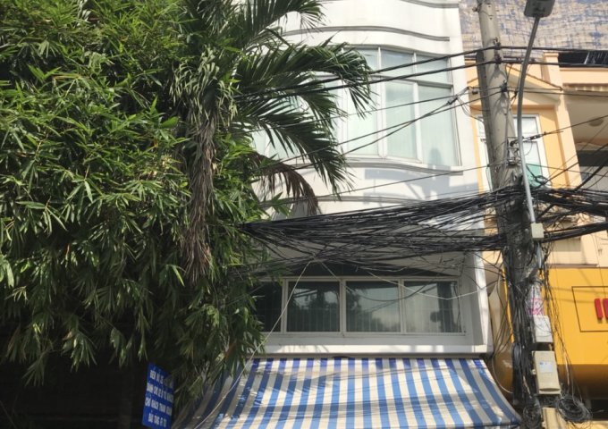 Bán nhà mặt tiền đường Chấn Hưng, P6, Tân Bình DT 4,1m x 17m nhà 1 trệt 2 lầu sân thượng