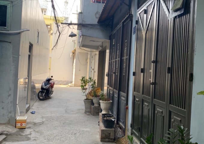 Bán nhà 3 tầng 4x10m nở hậu 6m tiện sửa mới hẻm 4m 39 Tạ Quang Bửu Quận 8