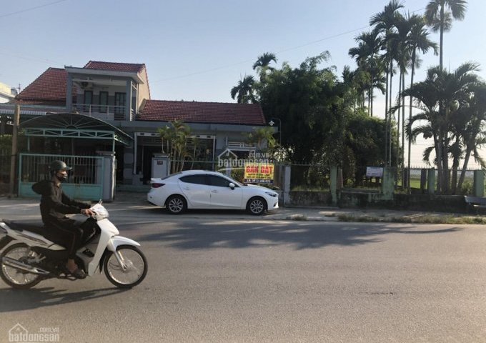 Đất nằm tại số nhà 146 Nguyễn Hoàng (đường QL1A cũ) - Nam Phước - Duy Xuyên - Quảng Nam.