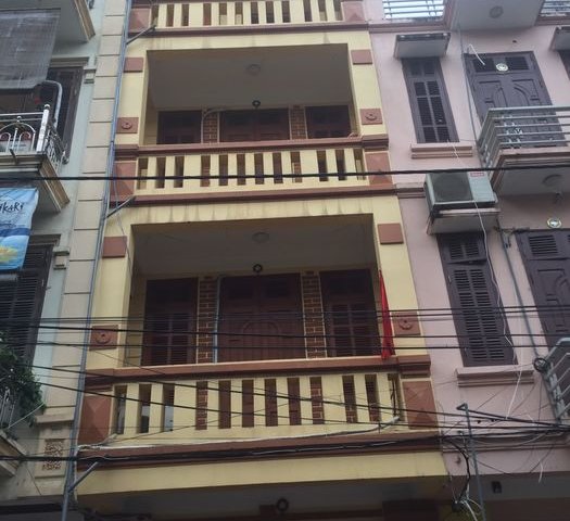 Cho thuê nhà mới xây 5 tầng  tại Trần Quốc Hoàn ,Cầu Giấy