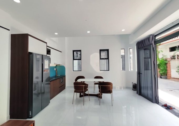 Cần bán nhà kiểu biệt thự đường HBC, P11, Phú Nhuận, DT 7.8x5.5m TL, LH 0936015150