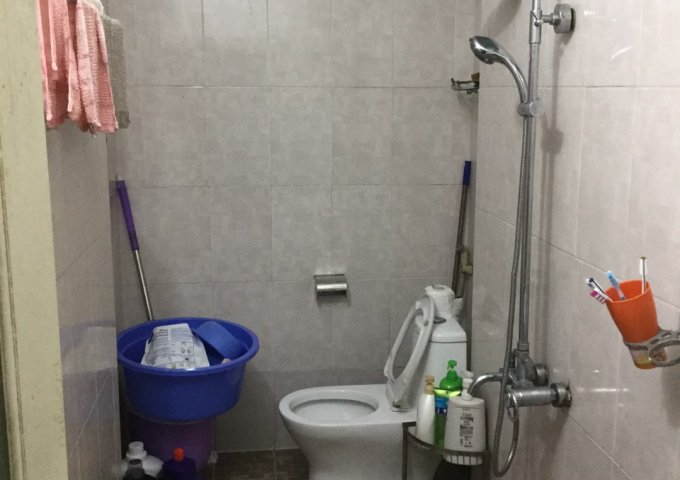 Bán nhà tập thể  xí nghiệp xây lắp 24 ngõ 68, Quan Nhân, P101 DT50m2, giá 1.6 tỷ LH 0969065560