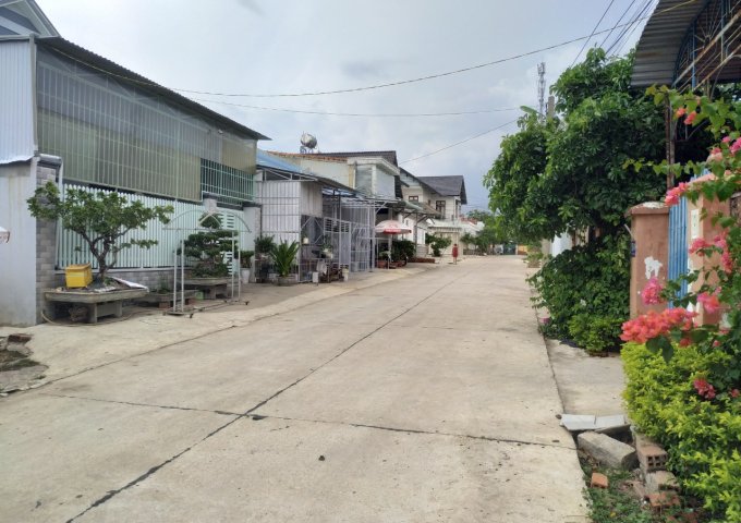 Bán nhanh lô đất mặt tiền Phùng Hưng, TP Kon Tum