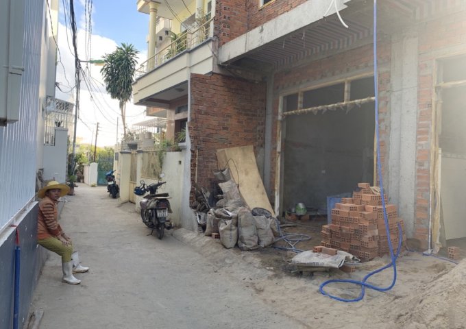 Bán nhà 4 tầng sát chợ Đồng Nai, Phước Hải, Nha Trang