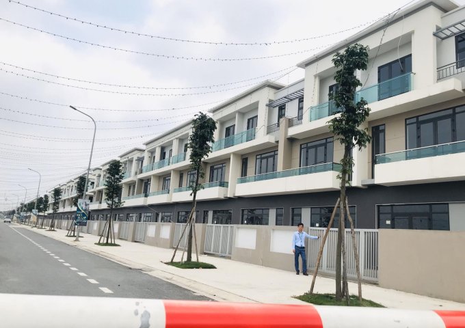 Bán gấp căn nhà Centa City VSIP Từ Sơn 120m, 3 tầng mặt đường 3,56 tỷ 0966228003