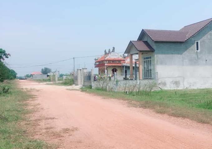 Chính chủ bán nhanh lô đất đẹp KQH Thủy Tân gần sân bay giá sốc chỉ 2,x tr/m2. LH: Phương Thảo 0986106612
