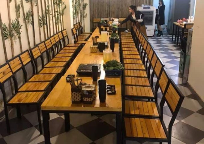 Cho thuê nhà hàng lẩu nướng Đường Vành Đai, diện tích 190 m2, Gia Lâm.