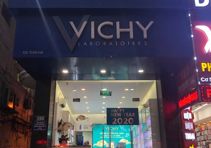 Cho thuê nhà mặt phố Thái Hà số 135, nhà 2 mặt tiền rất thuận tiện kinh doanh