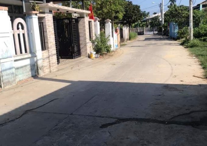 Bán cắt lỗ nhà cấp 4 đường 5m5 gần UBND Hòa Phước Đà Nẵng