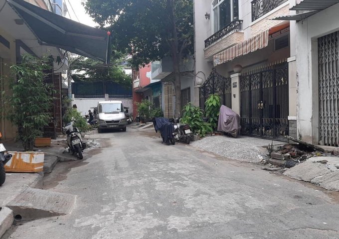 Bán nhà hẻm 52 Thoại Ngọc Hầu, Tân Phú, 4x17m, Cấp 4, Giá 6.5 tỷ TL