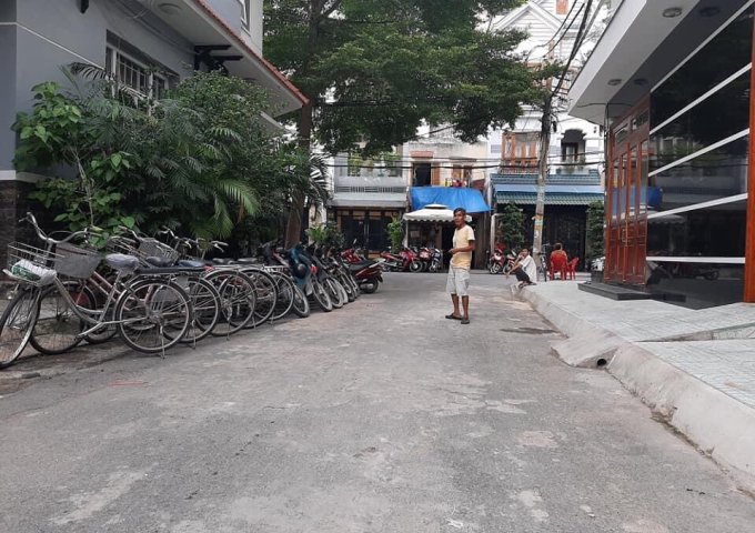 Bán nhà hẻm 52 Thoại Ngọc Hầu, Tân Phú, 4x17m, Cấp 4, Giá 6.5 tỷ TL