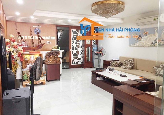 Cho thuê văn phòng công ty tầng 2 – tầng 4 số 941 Hùng Vương, Hồng Bàng, Hải Phòng