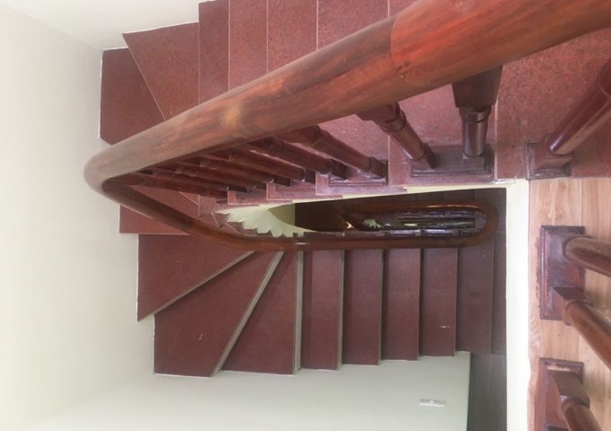 Bán nhà Tựu Liệt, Bằng B, 40m, 4 tầng, ô tô cách nhà 15m, vị trí đẹp