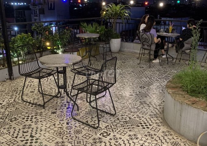 SANG NHƯỢNG QUÁN CAFE TẦNG THƯỢNG