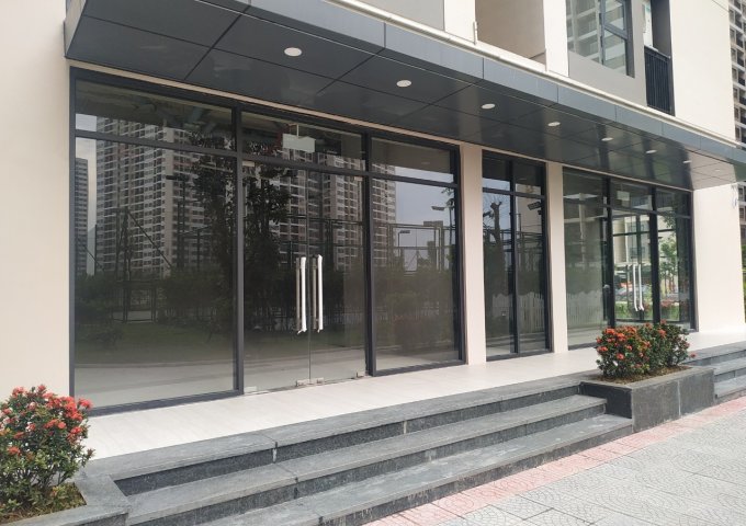 Bán shop đế chung cư Vincity Gia Lâm 60m2 gần bể bơi Giá siêu rẻ 4,6 tỷ