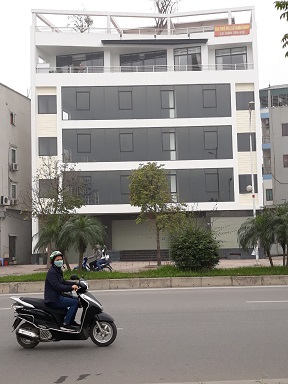 Cho thuê mặt bằng kinh doanh, văn phòng, làm showroom, mặt tiền 18m đường Cổ Linh, Quận Long Biên - Hà Nội